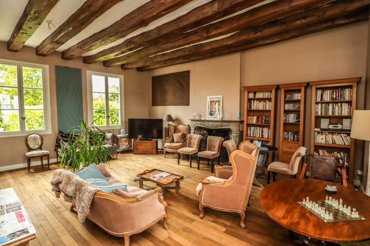 Le Grand Presbytere De Beaulieu Bagian luar foto